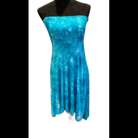 5 & Love Coverup Dress Medium Womens Turquoise Tie Dyed Smocked  4 Pool Beach - Picture 1 of 8